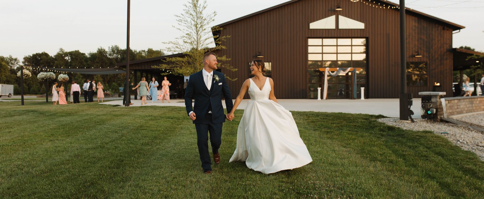 When to book wedding venue Ohio | The Grange Hall